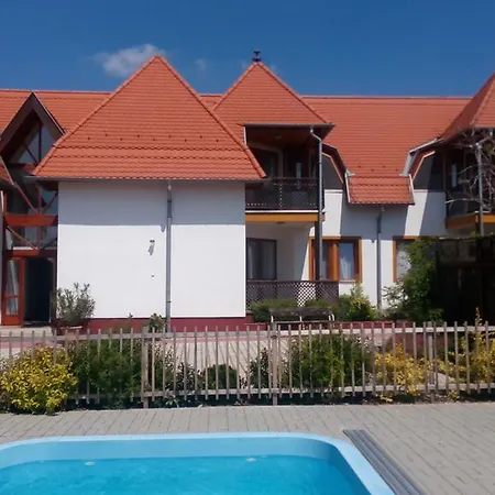 Lägenhet Apartman Klaudia Balatongyörök