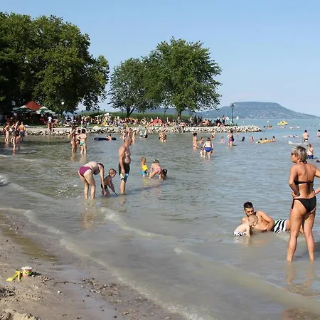 Apartman Klaudia * Balatongyorok