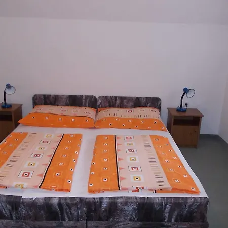 Apartman Klaudia * Balatongyörök