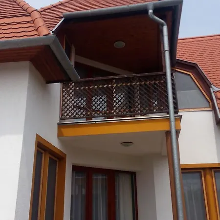 Apartman Klaudia * Balatongyorok